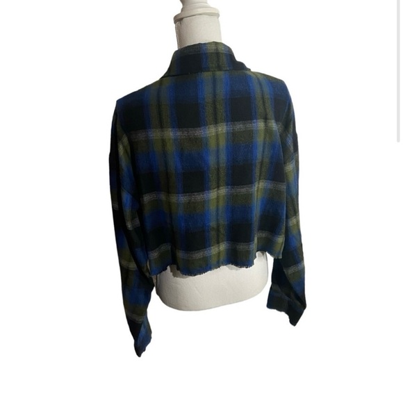 Mimosa Blue/Green/Black Cropped Flannel Shirt, size M - Picture 3 of 8